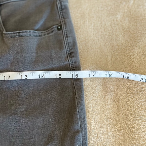 Madewell High Rise Skinny Jeans - Size 26 - Picture 9 of 16